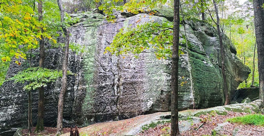 10 Southern Illinois Hiking Spots to Work Off Your Thanksgiving Dinner