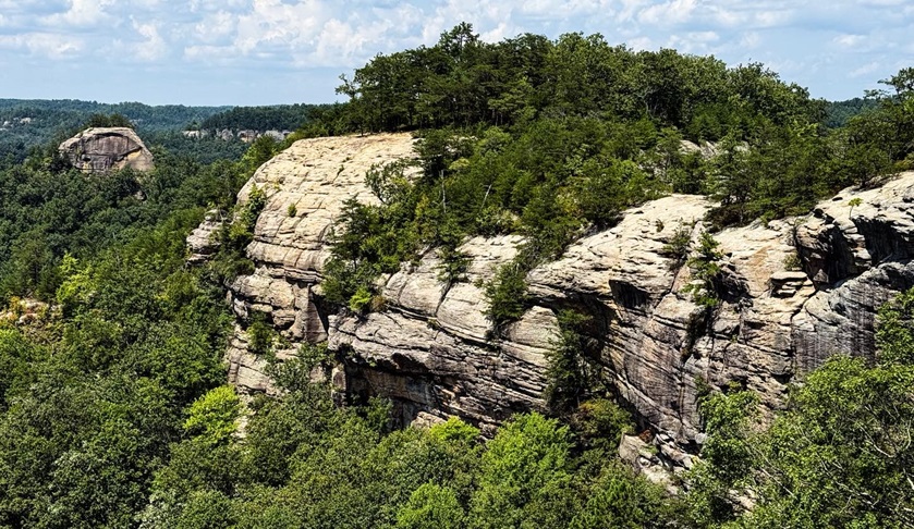 Auxier Ridge to Courthouse Rock Trail