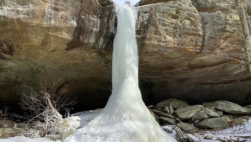 10 of My Favorite Frozen Waterfalls in Southern Illinois for 2026