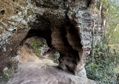 Hidden Arch Trail Near Koomer Ridge